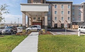 Comfort Inn And Suites Calgary Airport North